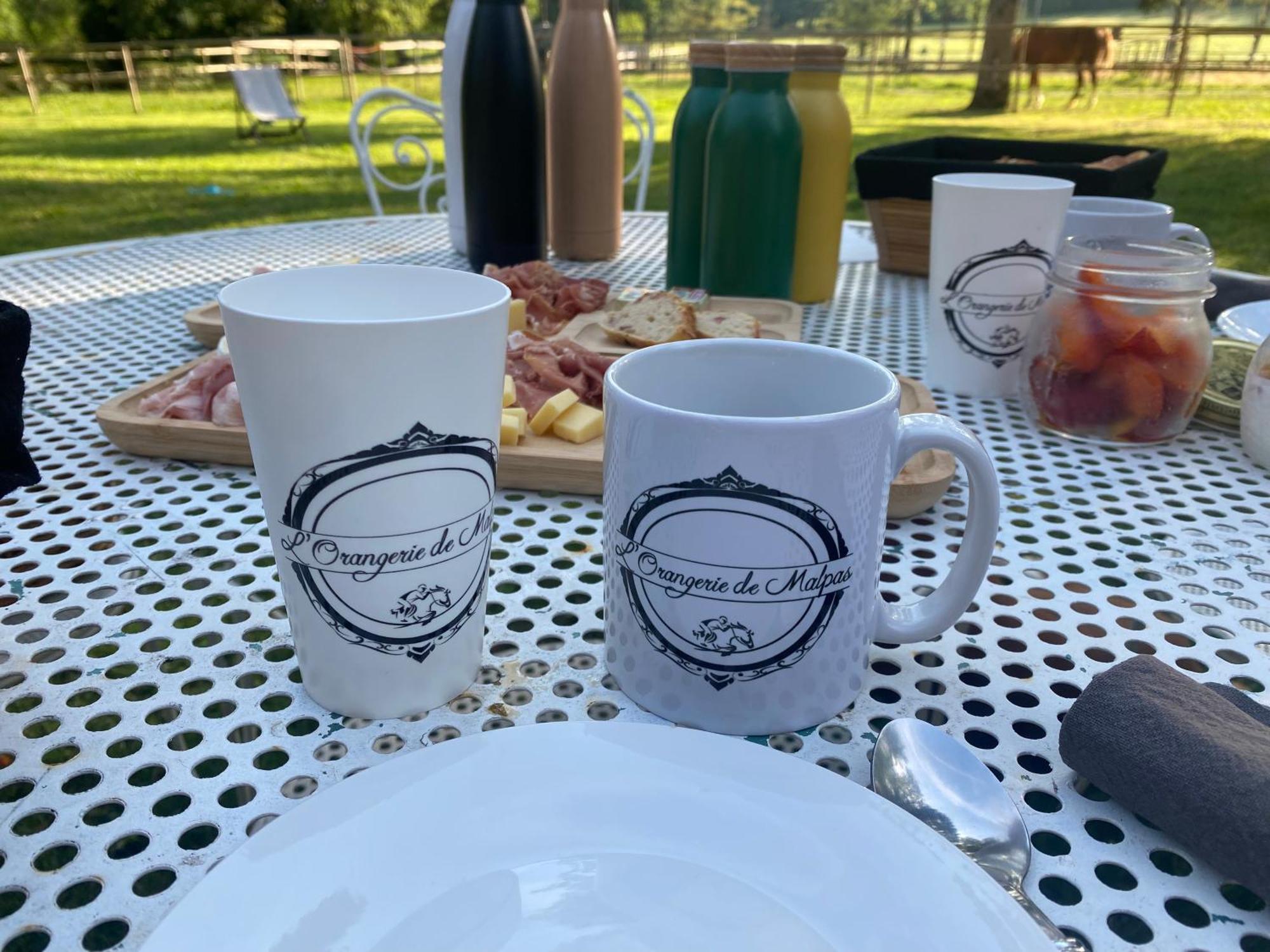 La Roulotte Deluxe De Malpas Acomodação com café da manhã Quingey Exterior foto